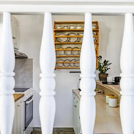 Efcharis House Skopelos Neo Klima
