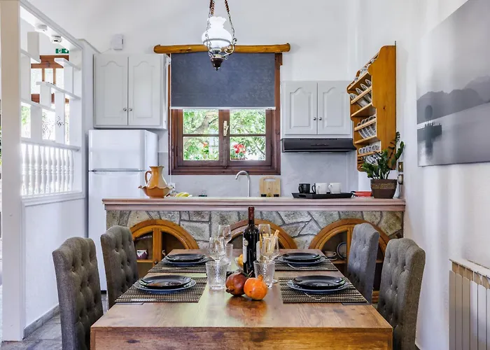 Efcharis House Skopelos