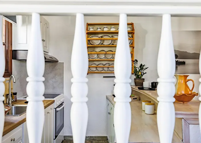 Efcharis House Skopelos Neo Klima