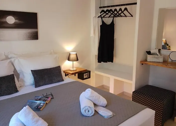 Efcharis House Skopelos *