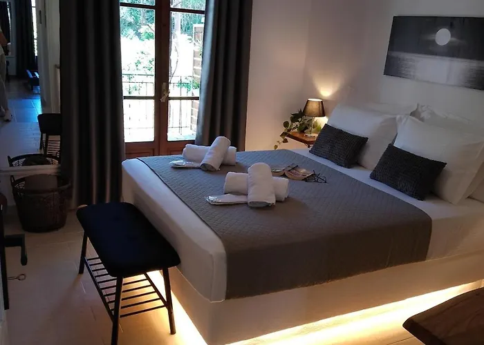 Efcharis House Skopelos Case de vacanță *