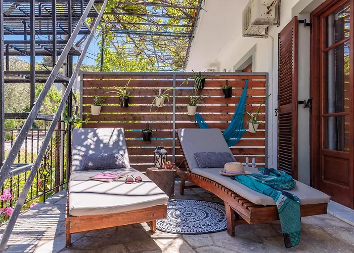 Efcharis House Skopelos Case de vacanță Neo Klima