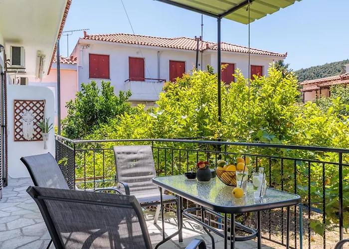 Efcharis House Skopelos Neo Klima