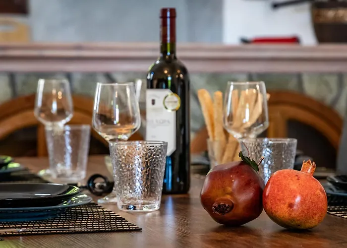 Efcharis House Skopelos * Neo Klima