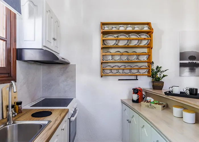 Efcharis House Skopelos * Neo Klima